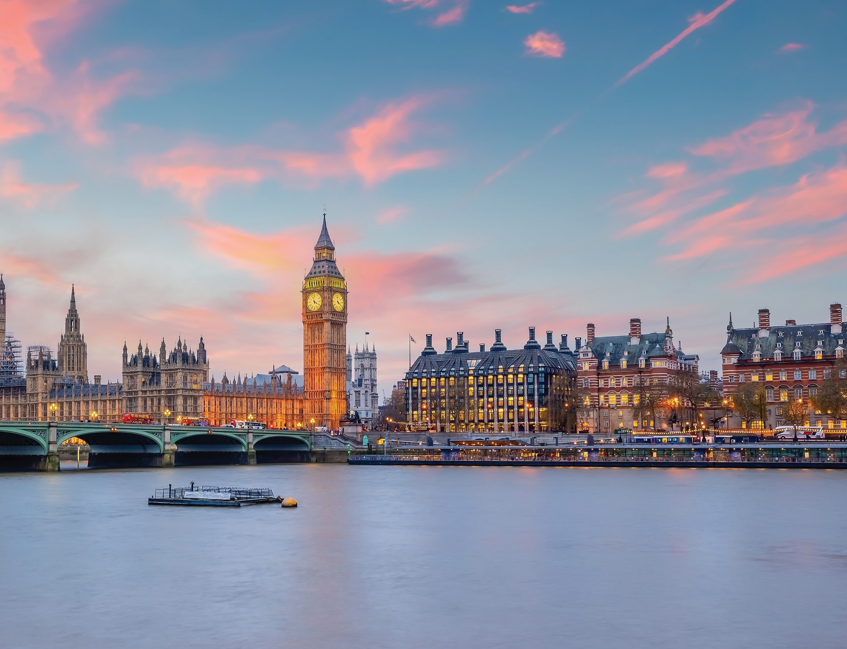 London skyline with Big Ben and Parliament at sunset