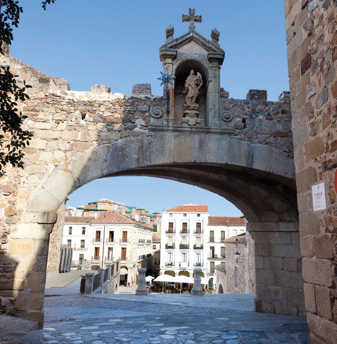 Arco de la Estrella, Cacares